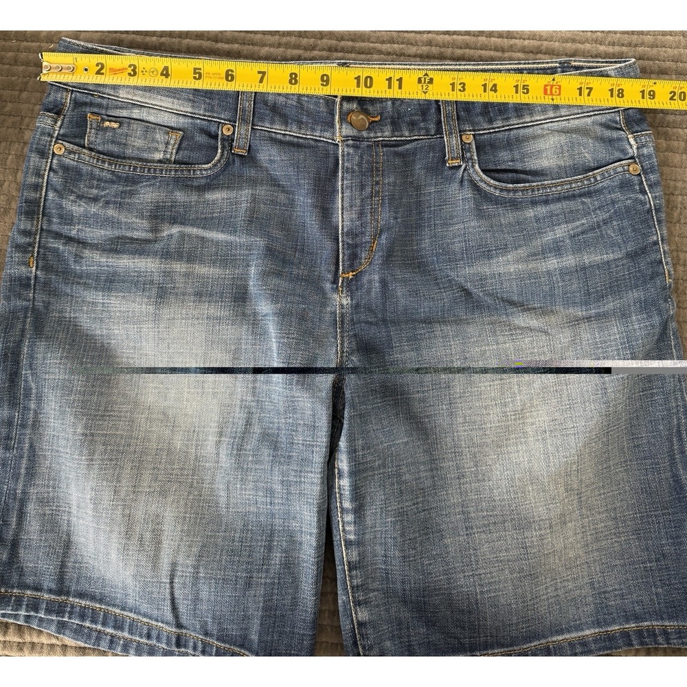 Lot of 2 Joe's Jeans Women's 31 Denim Shorts - Medium & Light Wash Stretch Lot - Picture 9 of 11